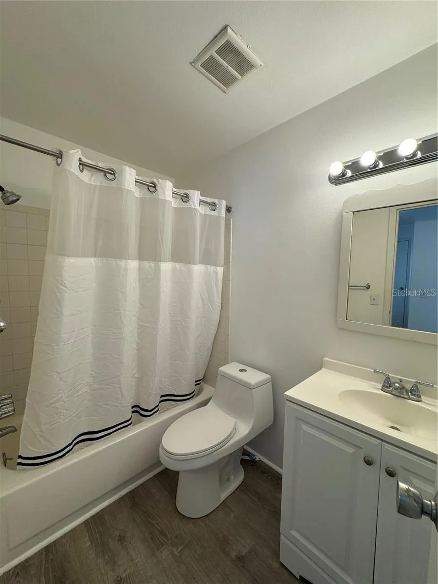 2632 HIDDEN LAKE DRIVE #E Sarasota, FL 34237