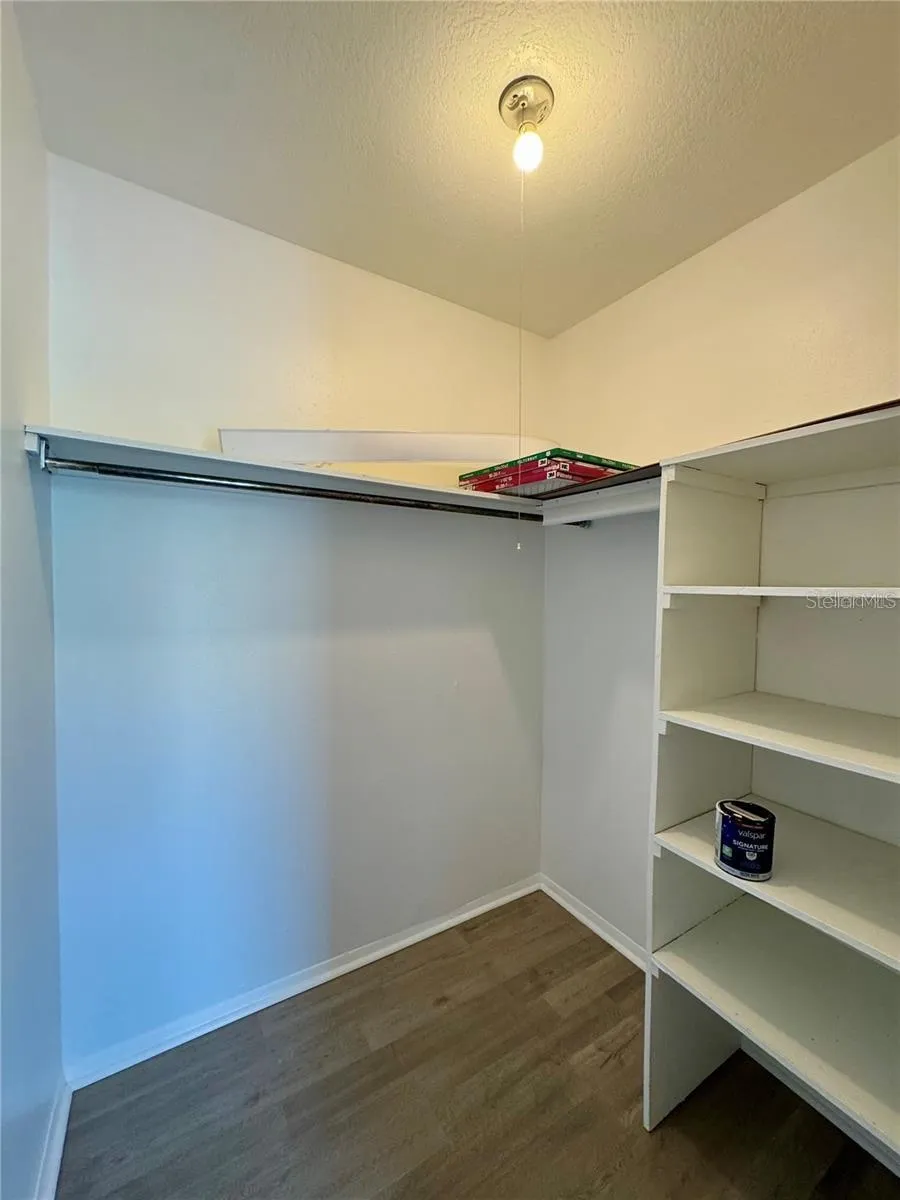 2632 HIDDEN LAKE DRIVE #E Sarasota, FL 34237