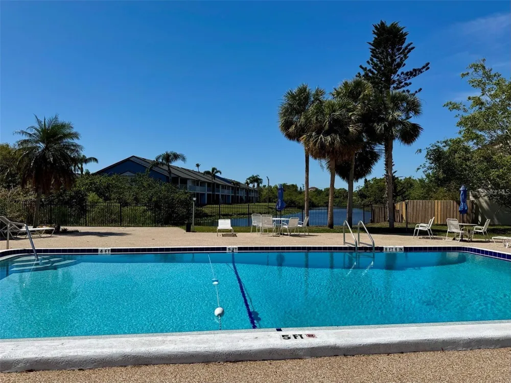 2632 HIDDEN LAKE DRIVE #E Sarasota, FL 34237
