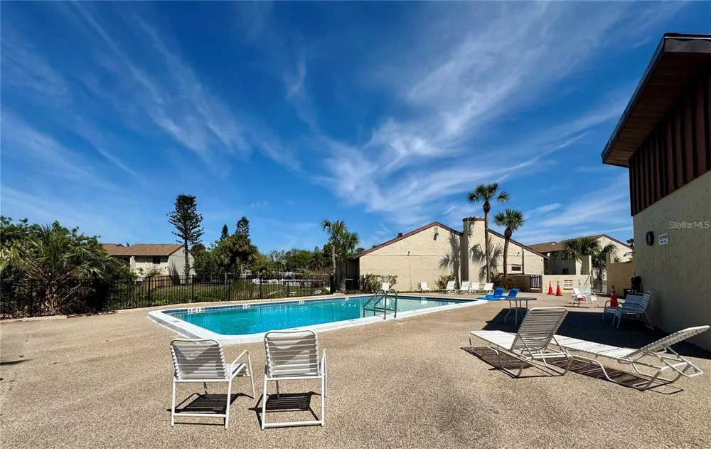 2632 HIDDEN LAKE DRIVE #E Sarasota, FL 34237