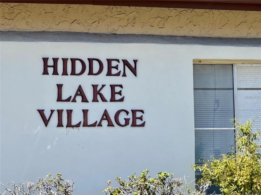 2632 HIDDEN LAKE DRIVE #E Sarasota, FL 34237