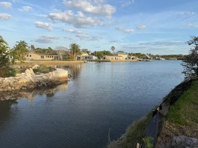 5250 MILLER BAYOU DRIVE Port Richey, FL 34668