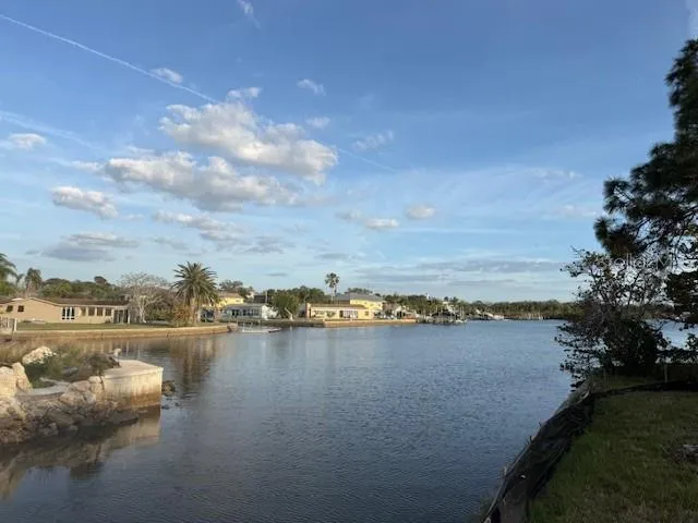 5250 MILLER BAYOU DRIVE Port Richey, FL 34668