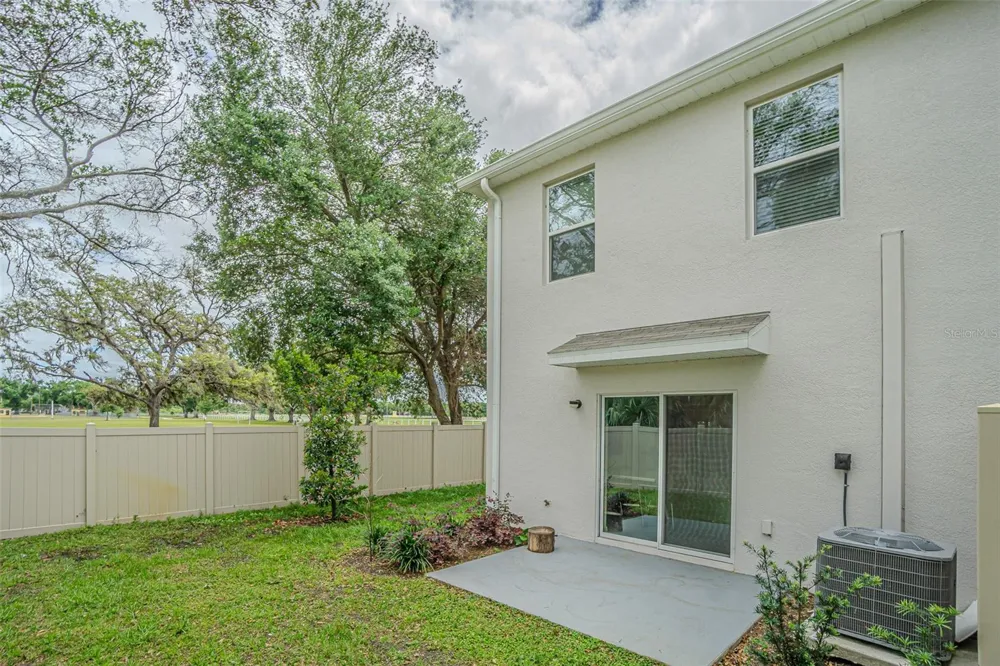 6358 SOPHIE OAKS COURT Tampa, FL 33610