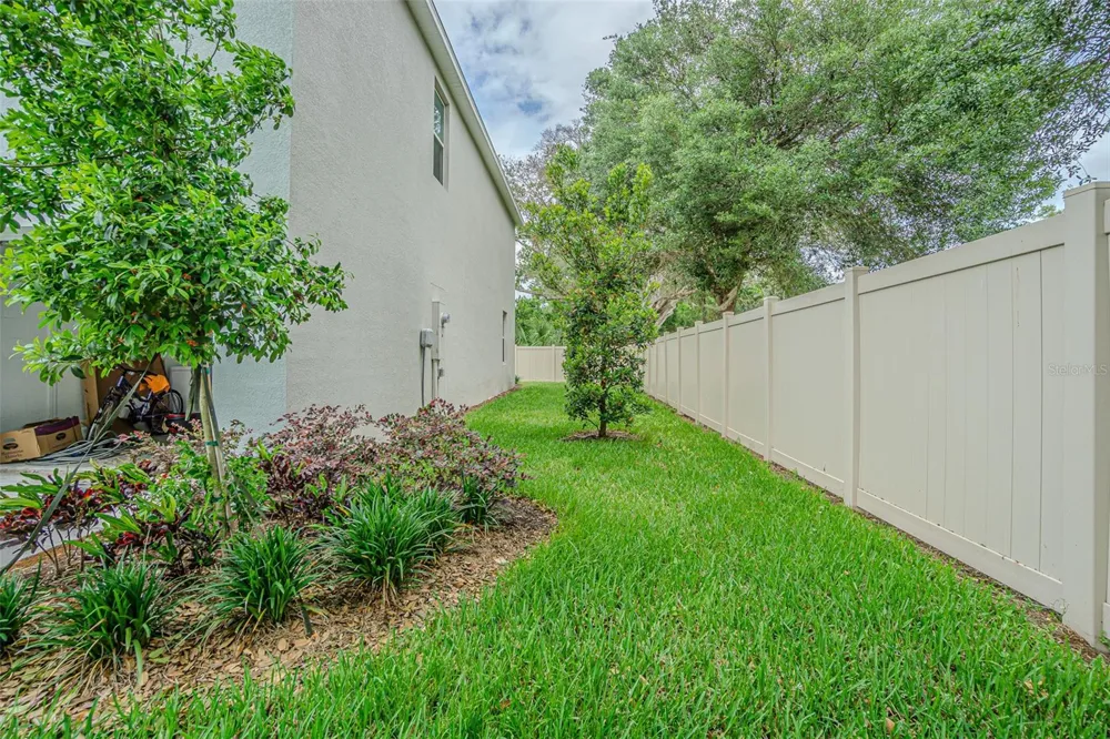 6358 SOPHIE OAKS COURT Tampa, FL 33610