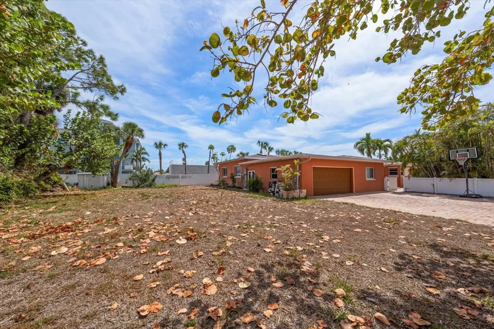 630-650 79TH AVENUE St Pete Beach, FL 33706