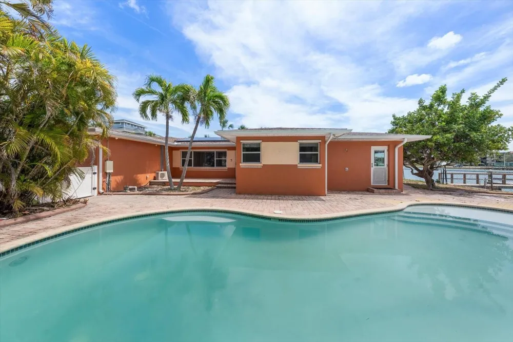 630-650 79TH AVENUE St Pete Beach, FL 33706