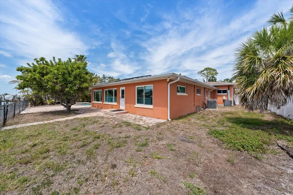 630-650 79TH AVENUE St Pete Beach, FL 33706