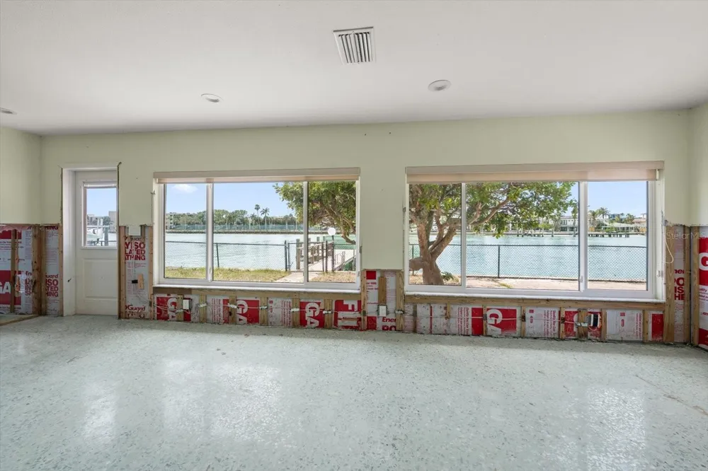 630-650 79TH AVENUE St Pete Beach, FL 33706