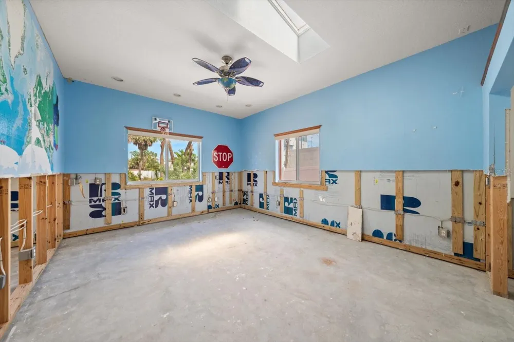 630-650 79TH AVENUE St Pete Beach, FL 33706