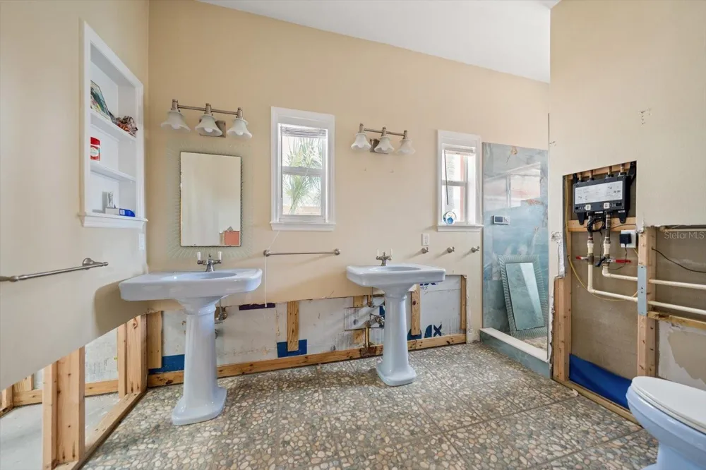 630-650 79TH AVENUE St Pete Beach, FL 33706
