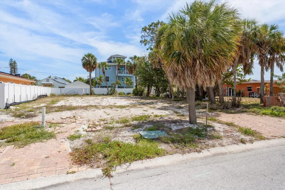 630-650 79TH AVENUE St Pete Beach, FL 33706