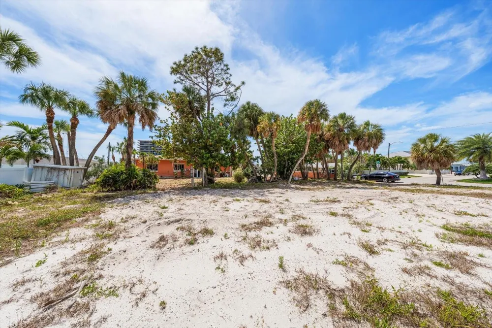630-650 79TH AVENUE St Pete Beach, FL 33706