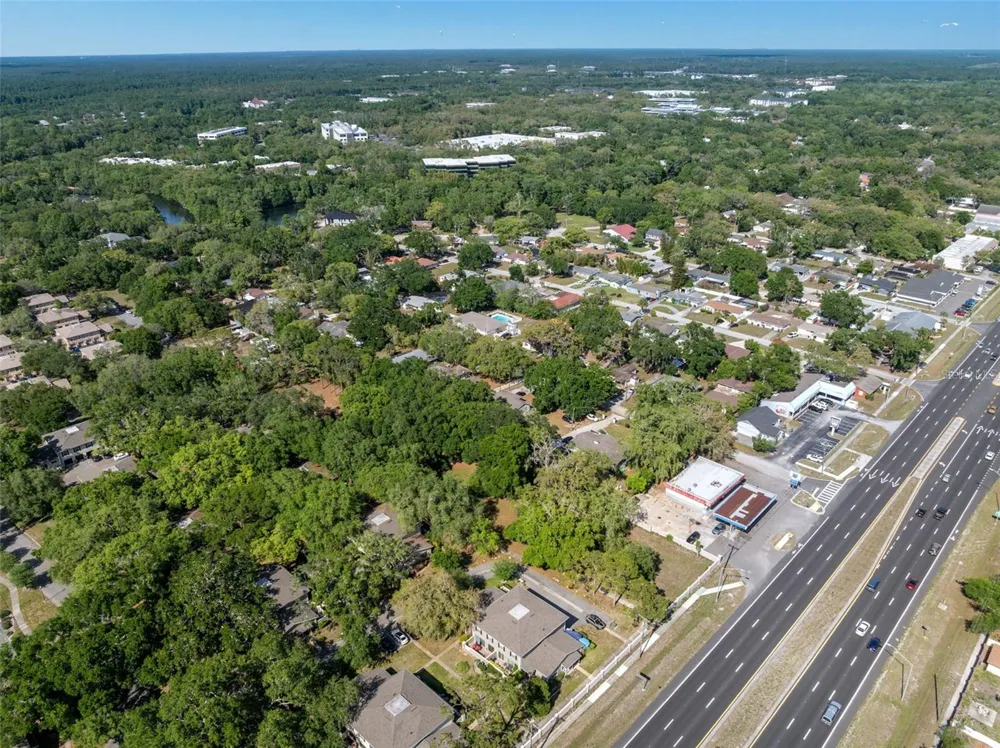 6322 TREETOP CIRCLE Temple Terrace, FL 33617