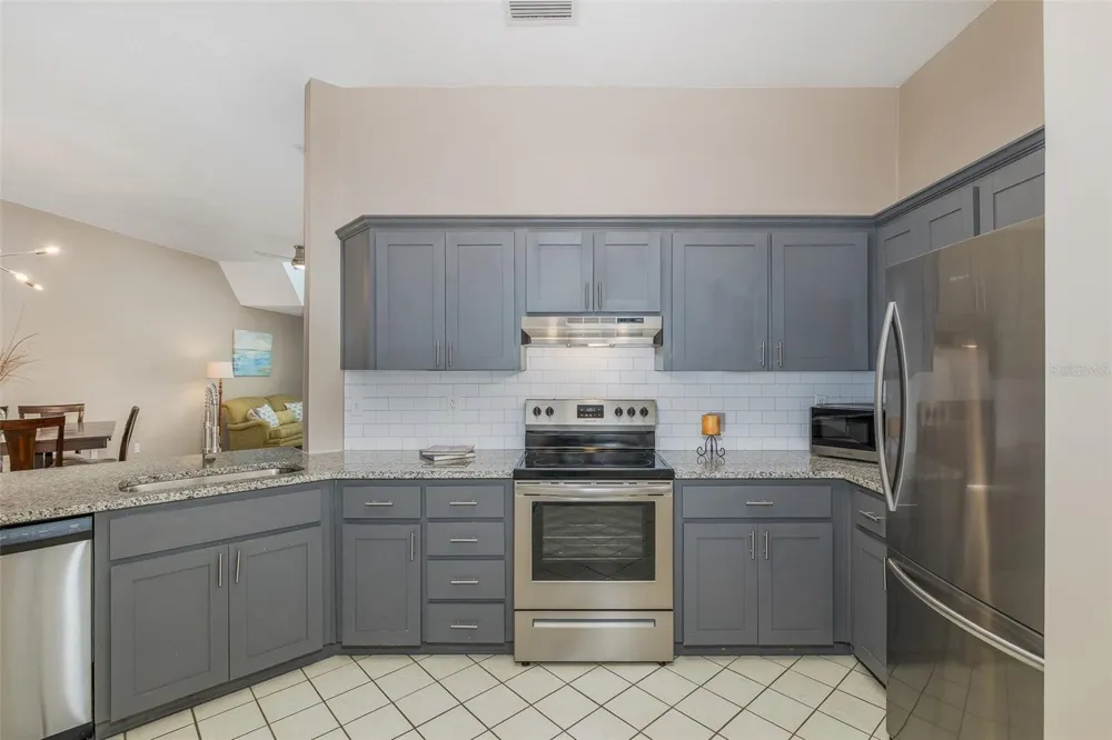 3843 GOLDFINCH COURT Palm Harbor, FL 34685