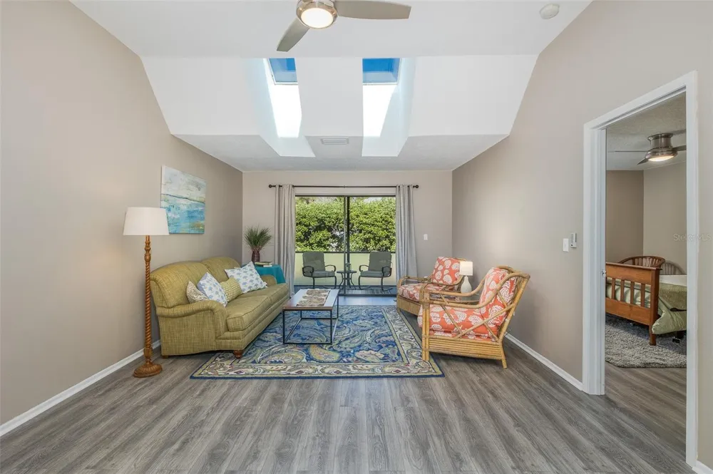 3843 GOLDFINCH COURT Palm Harbor, FL 34685