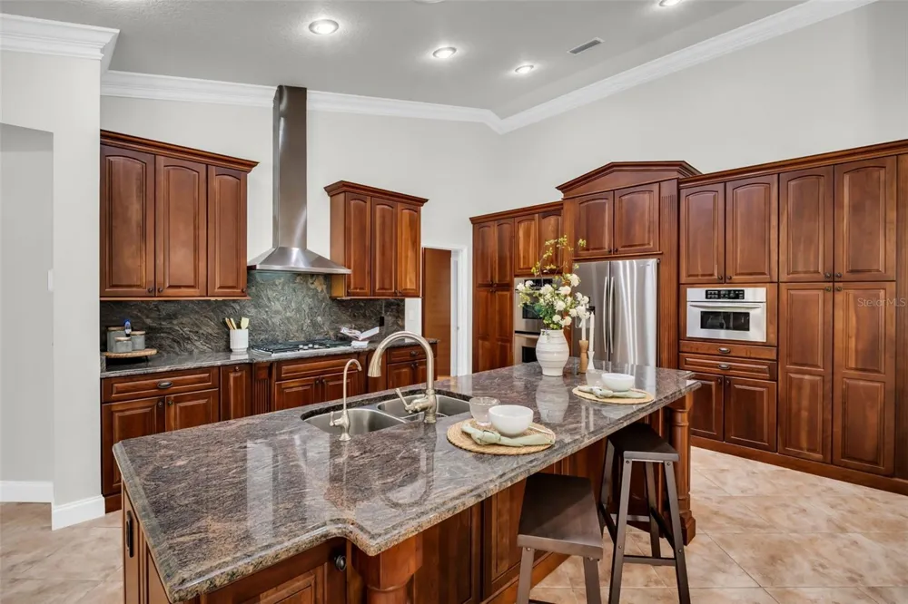 1404 EAST LAKE WOODLANDS PARKWAY Oldsmar, FL 34677