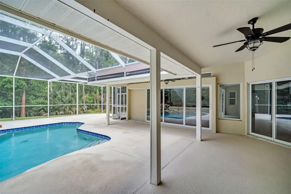 1404 EAST LAKE WOODLANDS PARKWAY Oldsmar, FL 34677