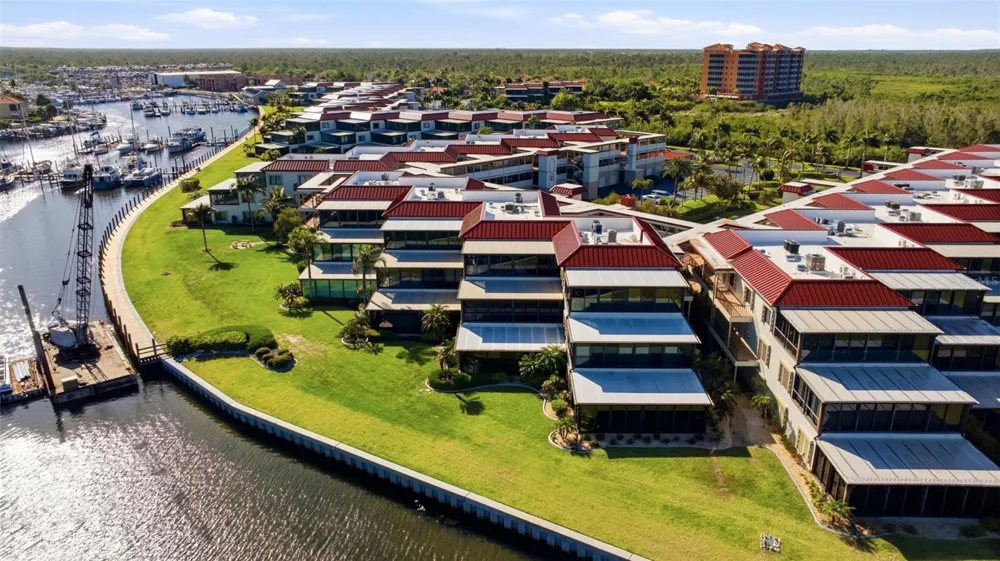 3270 SOUTHSHORE DRIVE #72A Punta Gorda, FL 33955