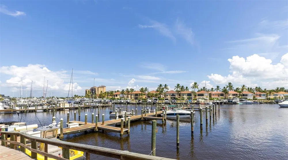 3270 SOUTHSHORE DRIVE #72A Punta Gorda, FL 33955