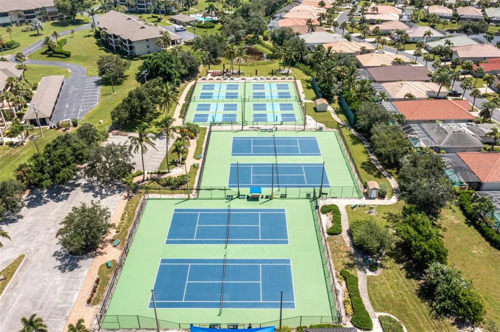 3270 SOUTHSHORE DRIVE #72A Punta Gorda, FL 33955