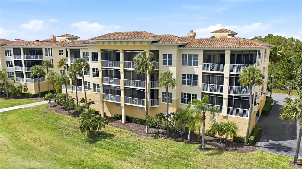 6360 WATERCREST WAY #201 Lakewood Ranch, FL 34202