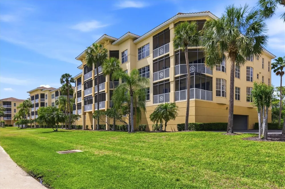 6360 WATERCREST WAY #201 Lakewood Ranch, FL 34202