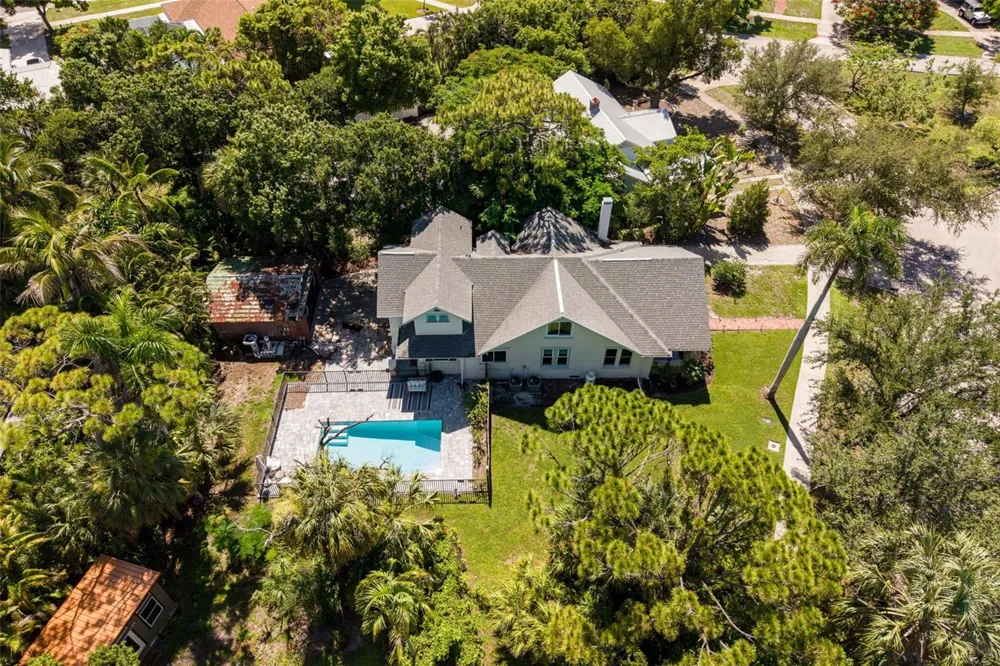 1473 BARCELONA AVENUE Fort Myers, FL 33901