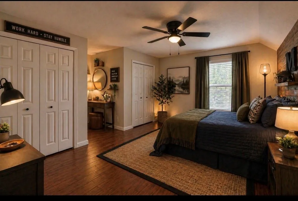 250 WALKER STREET Oakland, FL 34760