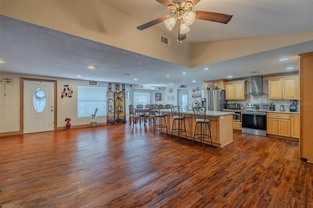 18853 TRACER DRIVE Lutz, FL 33549