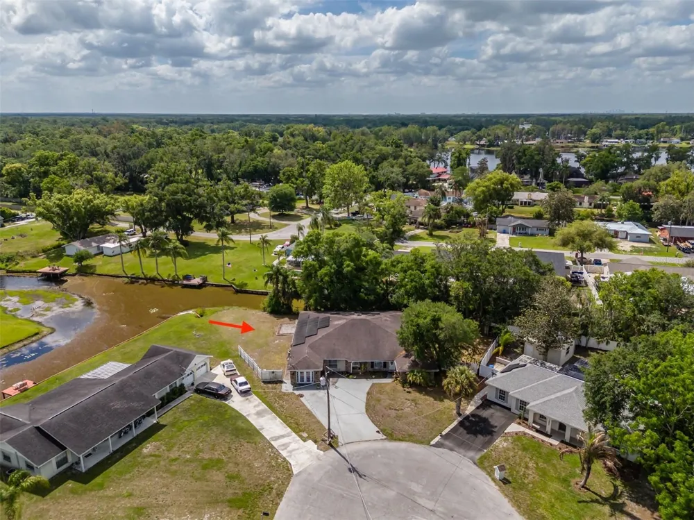 18853 TRACER DRIVE Lutz, FL 33549