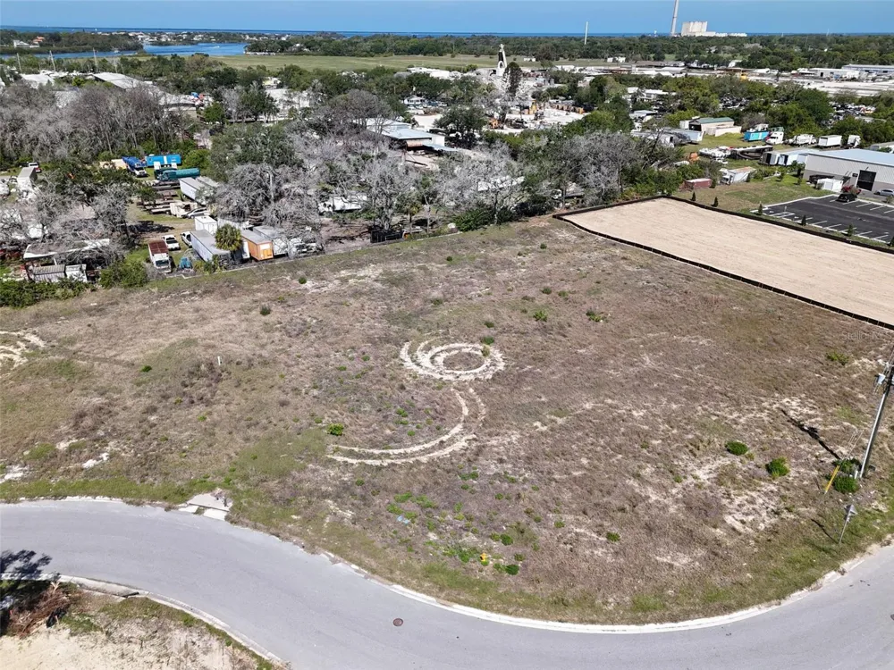 1484 NORTH BEND DRIVE Tarpon Springs, FL 34689