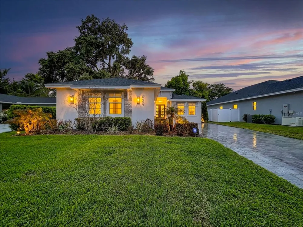 929 CLEARVIEW AVENUE Lakeland, FL 33801