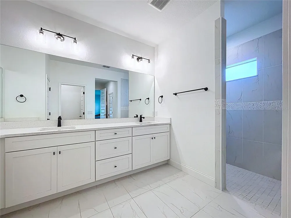 929 CLEARVIEW AVENUE Lakeland, FL 33801