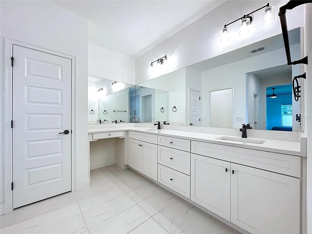 929 CLEARVIEW AVENUE Lakeland, FL 33801