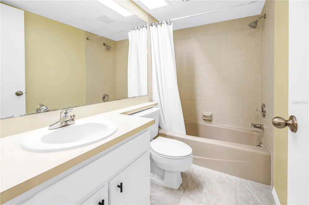 3600 MAGNOLIA RIDGE CIRCLE #1224 Palm Harbor, FL 34684