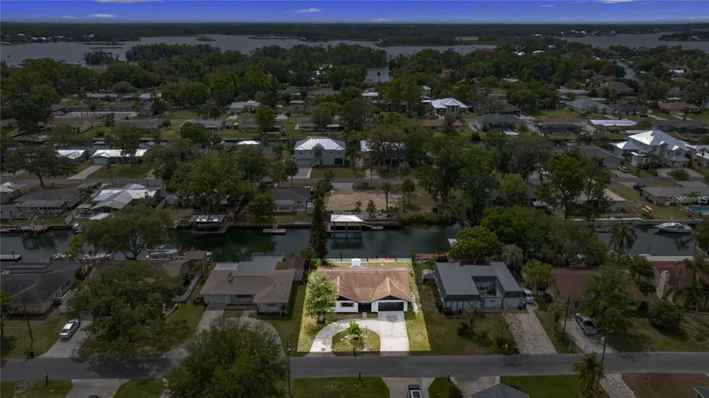 1218 SE 4TH AVENUE Crystal River, FL 34429