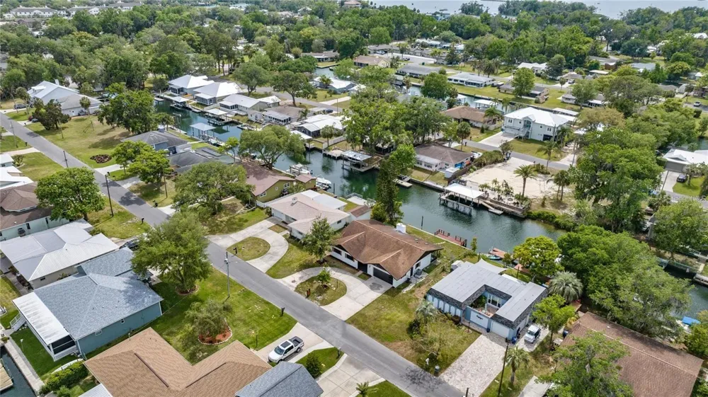 1218 SE 4TH AVENUE Crystal River, FL 34429