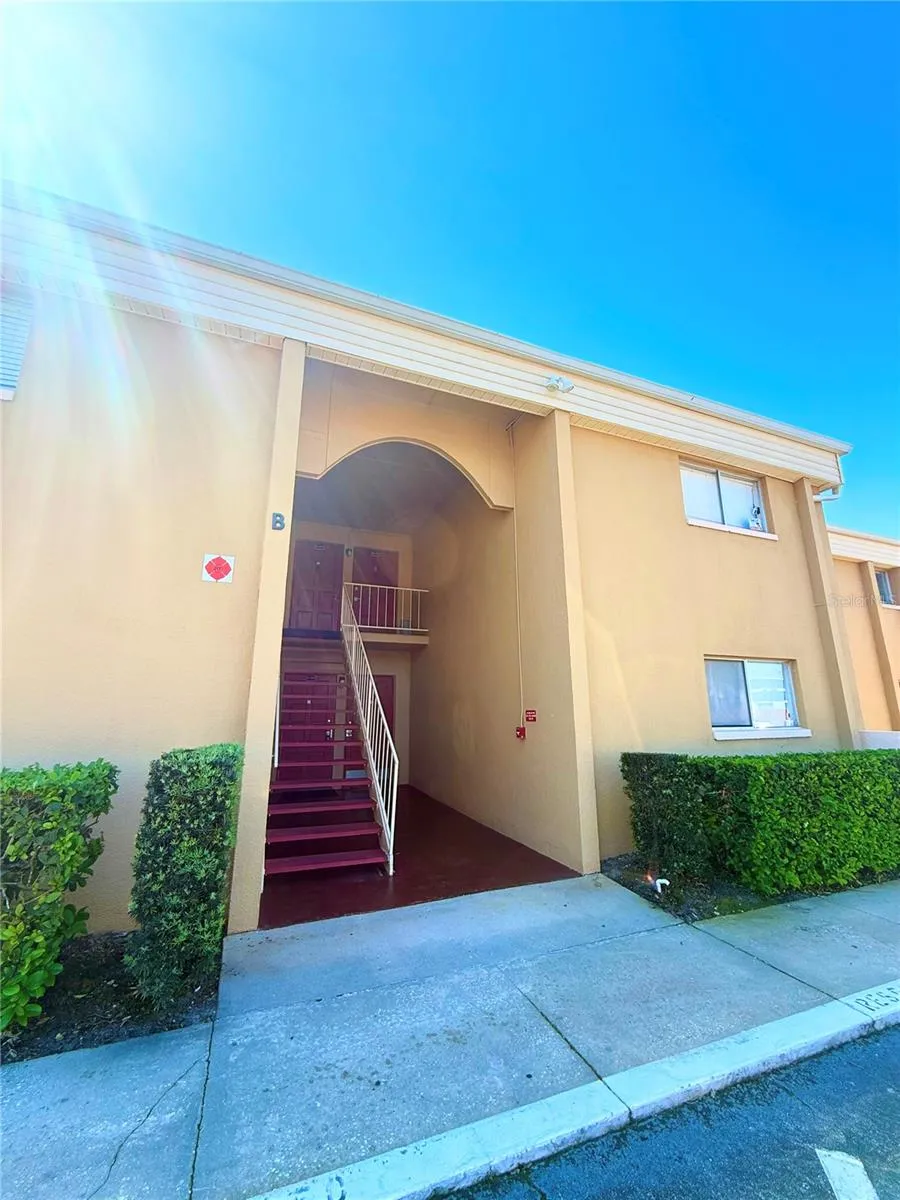 1000 LAKE OF THE WOODS BOULEVARD #101B Casselberry, FL 32730