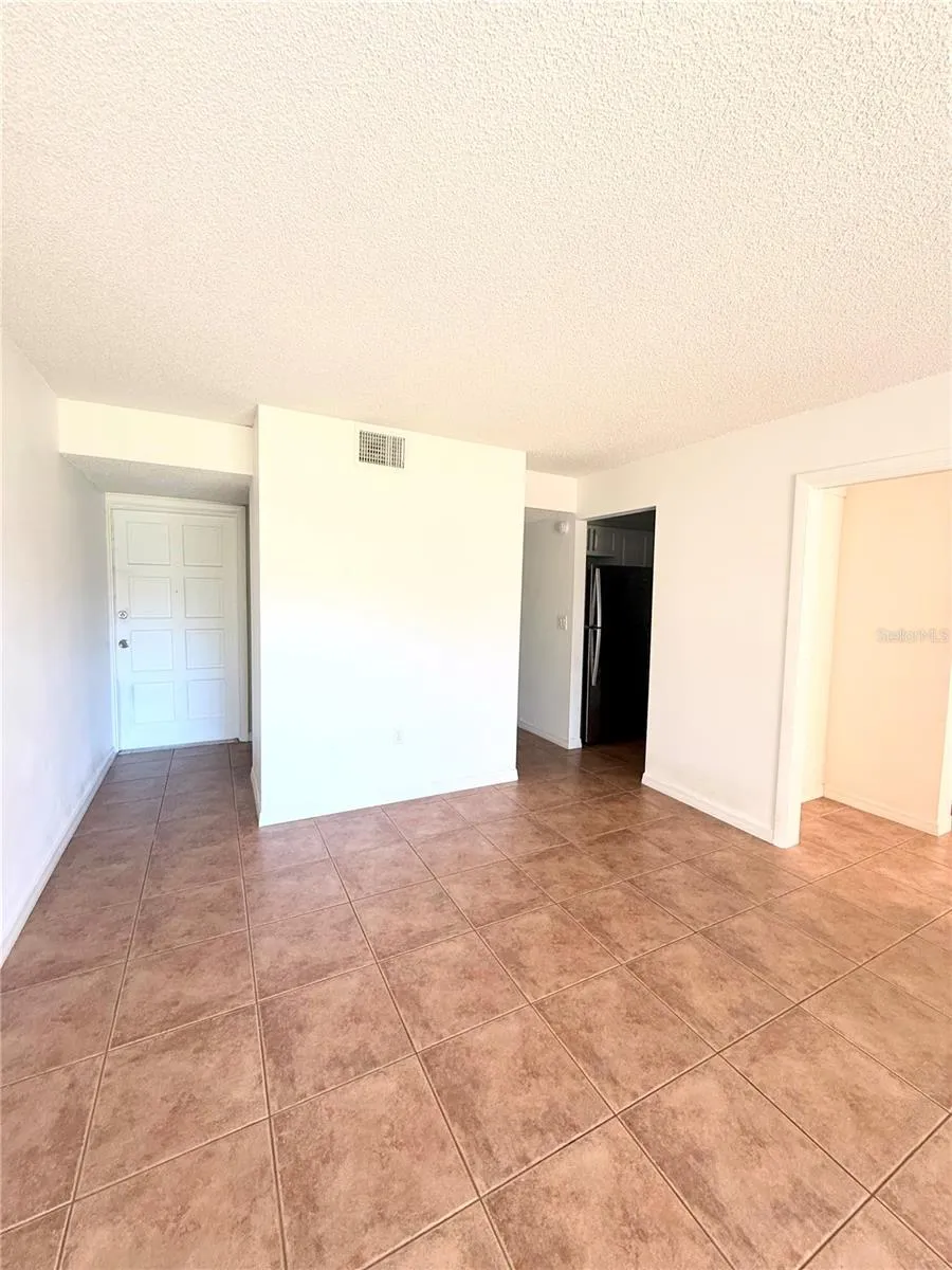 1000 LAKE OF THE WOODS BOULEVARD #101B Casselberry, FL 32730