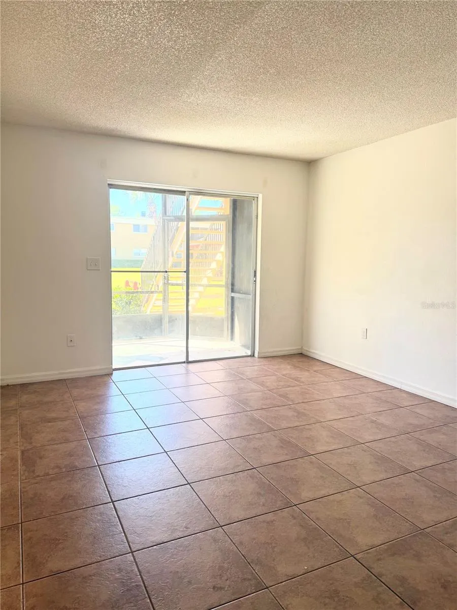 1000 LAKE OF THE WOODS BOULEVARD #101B Casselberry, FL 32730