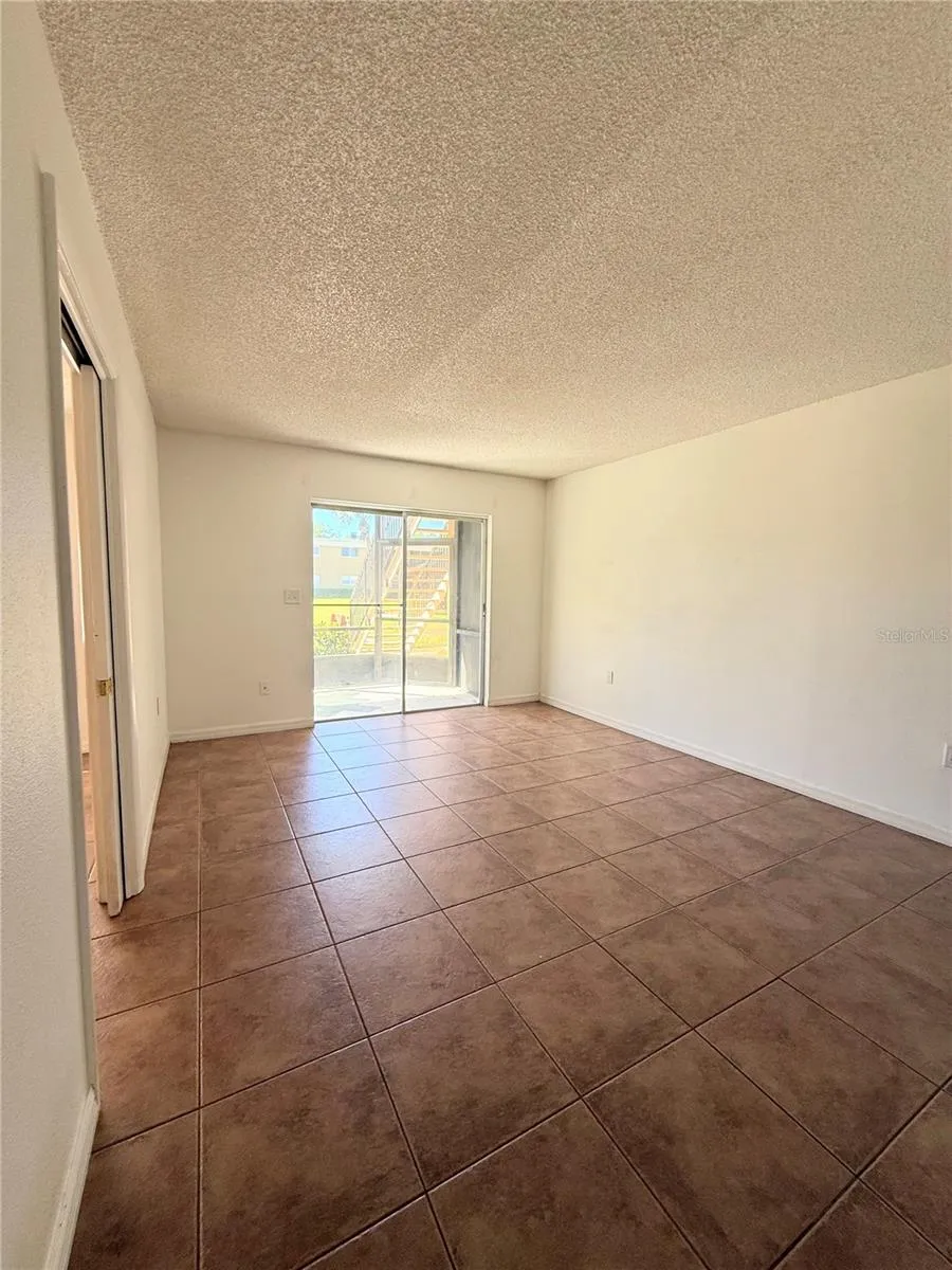 1000 LAKE OF THE WOODS BOULEVARD #101B Casselberry, FL 32730