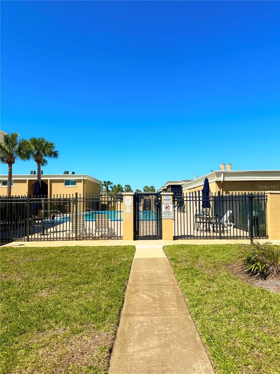 1000 LAKE OF THE WOODS BOULEVARD #101B Casselberry, FL 32730