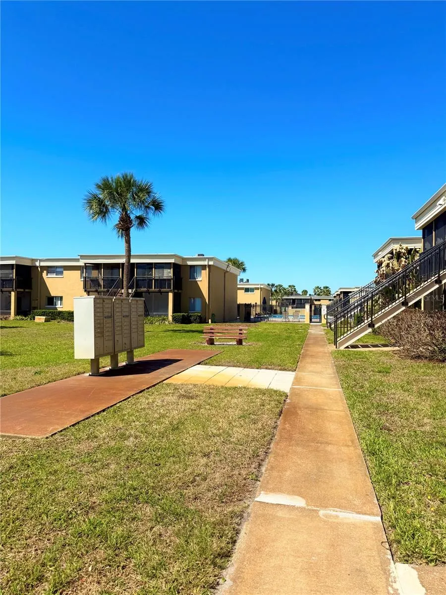 1000 LAKE OF THE WOODS BOULEVARD #101B Casselberry, FL 32730