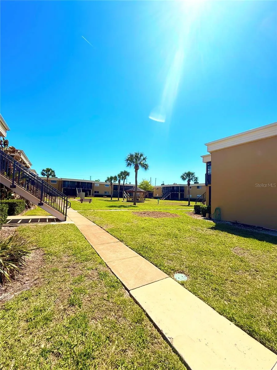 1000 LAKE OF THE WOODS BOULEVARD #101B Casselberry, FL 32730