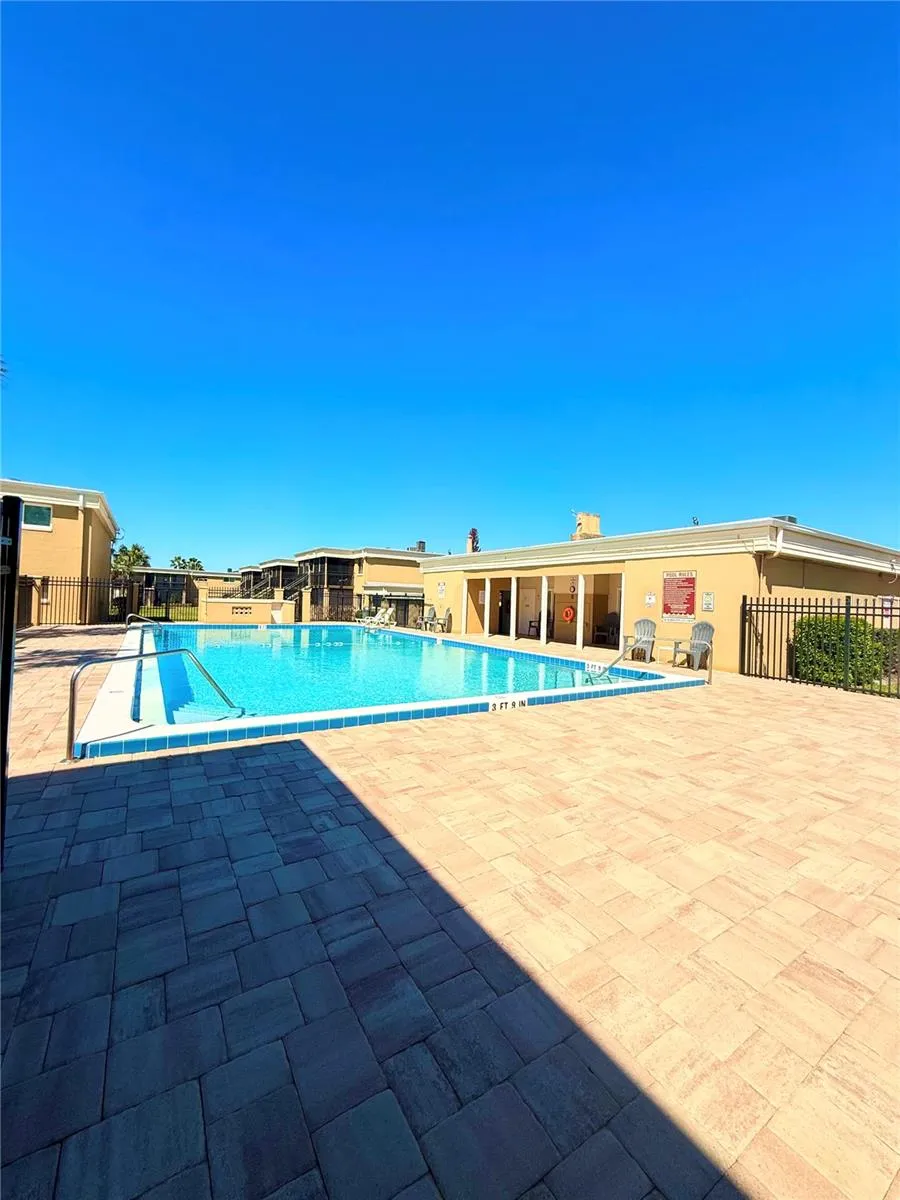 1000 LAKE OF THE WOODS BOULEVARD #101B Casselberry, FL 32730
