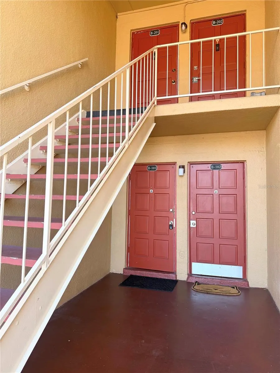1000 LAKE OF THE WOODS BOULEVARD #101B Casselberry, FL 32730