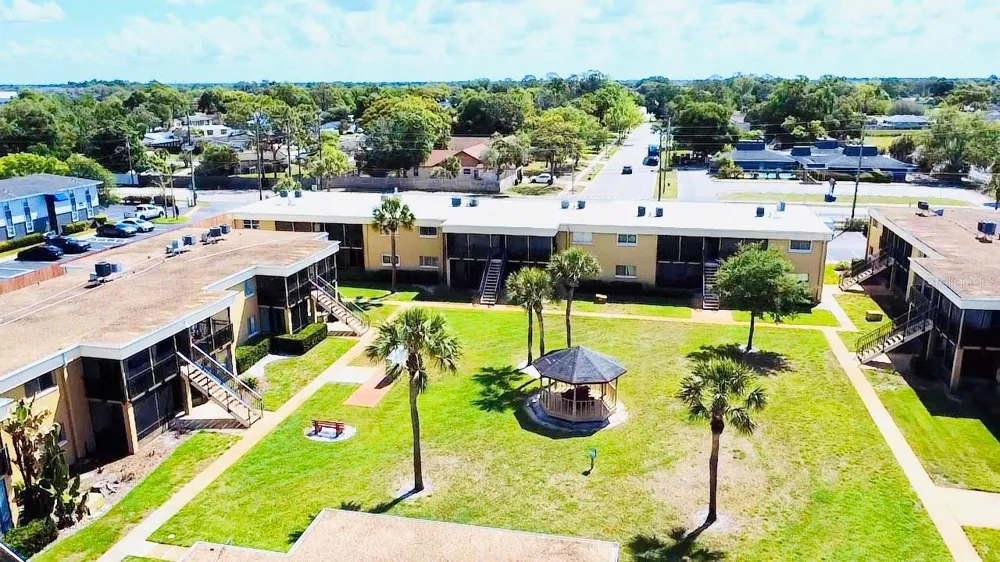 1000 LAKE OF THE WOODS BOULEVARD #101B Casselberry, FL 32730