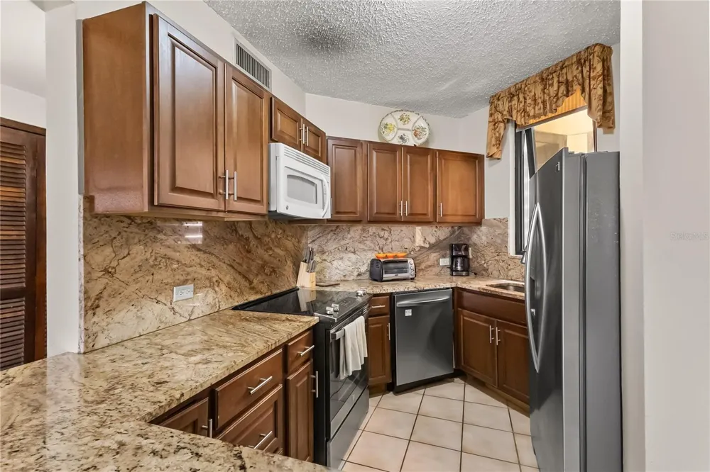190 CANDELERO DR #228 Humacao, PR 00791