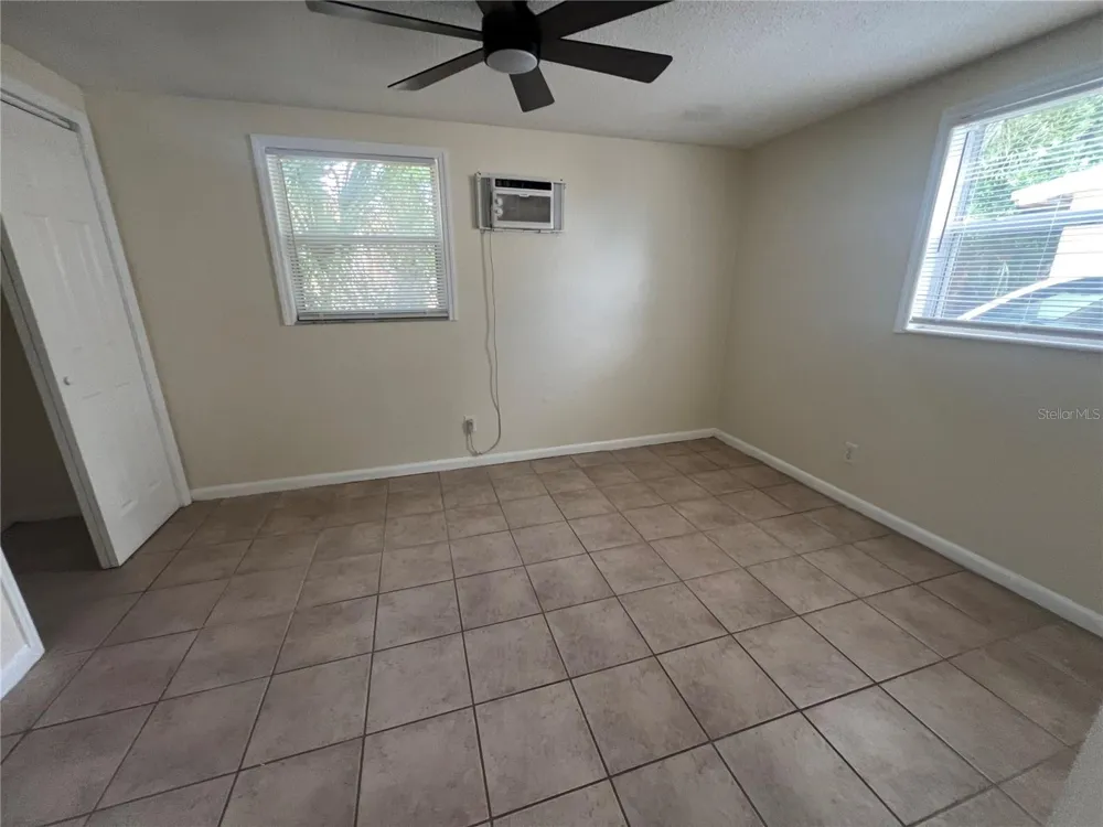 275 PINEAPPLE STREET #B Englewood, FL 34223